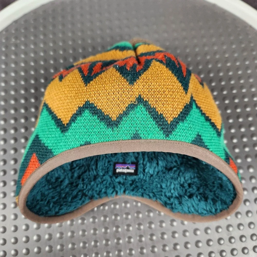 Patagonia Baby Knit Beanie Hat 0-3 Months Multicolor Chevron Fleece Reversible